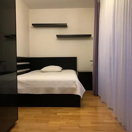 Sdh Comfortable Near Warsaw Διαμέρισμα